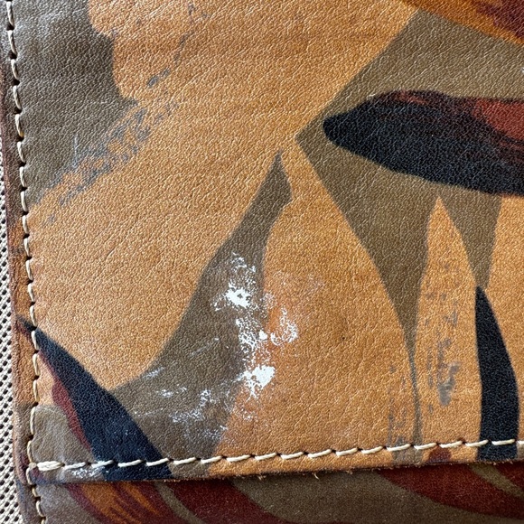 Patricia Nash Brown, Tan, Army Green & Black Leather Print Wallet. - Picture 8 of 11